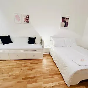 New Complex Florenc Apartament